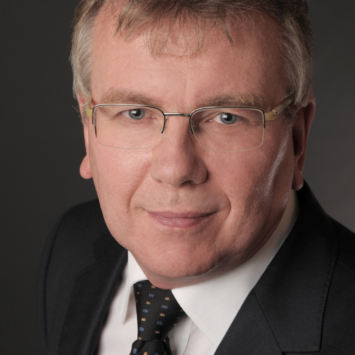  Klaus Manthey